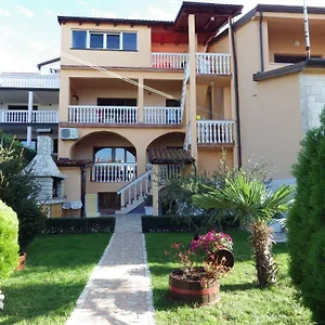 Zdravko Apartment Štinjan