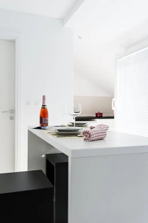 Apartment Ferienwohnung Number 5 Pakoštane